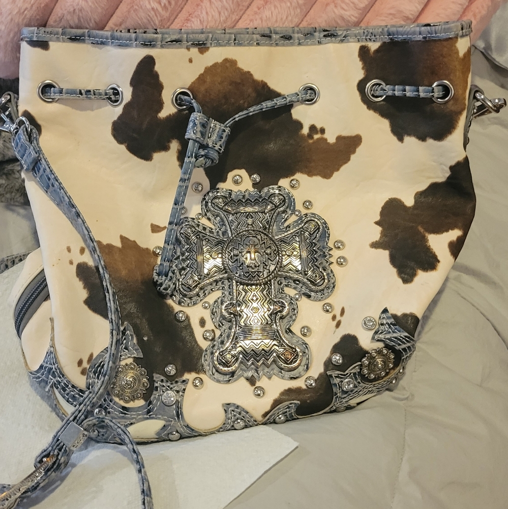 Bucket bag - Picture 2 of 3